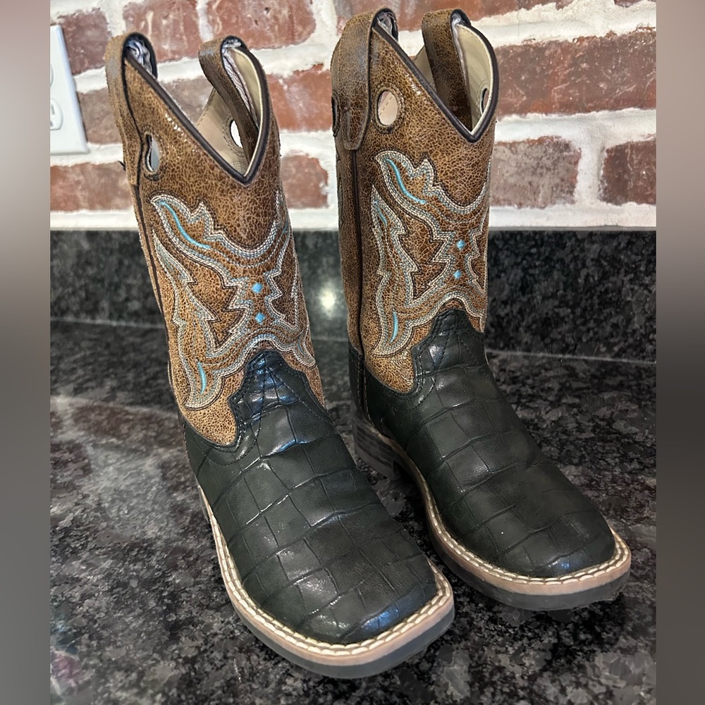Old West Black Crackle Toe Boots